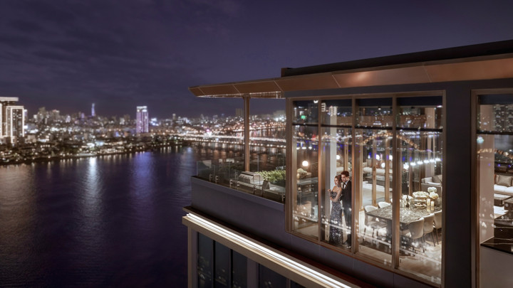 Hệ tiện ích cao cấp tích hợp trên tầng thượng mang lại trải nghiệm sống đặc quyền ngay trung tâm thành phố.