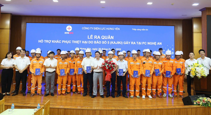 PC Hưng Yên hỗ trợ khắc phục hệ thống lưới điện tại tỉnh Nghệ An.