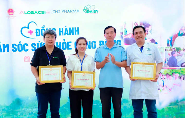Lời tri ân từ chính quyền xã Nhơn Hội (An Giang) gửi đến đoàn y tế, DHG Pharma, AloBacsi và Daisy Media.