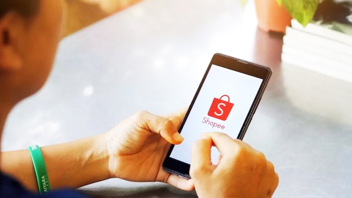 Bùng nổ thương mại điện tử: Doanh nghiệp Việt đang lép vế trên sân nhà?