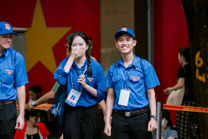 Trước thềm Ngày hội lớn: Booth check-in SHB 'bùng nổ' sắc màu và tiếng cười - 2