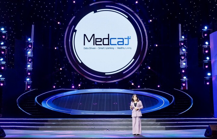 Bà Đặng Thị Ánh Tuyết - Tổng Giám đốc CTCP MedCA - trong buổi lễ ra mắt MedCAT AI Care ngày 27/8. (Nguồn: MedCAT)