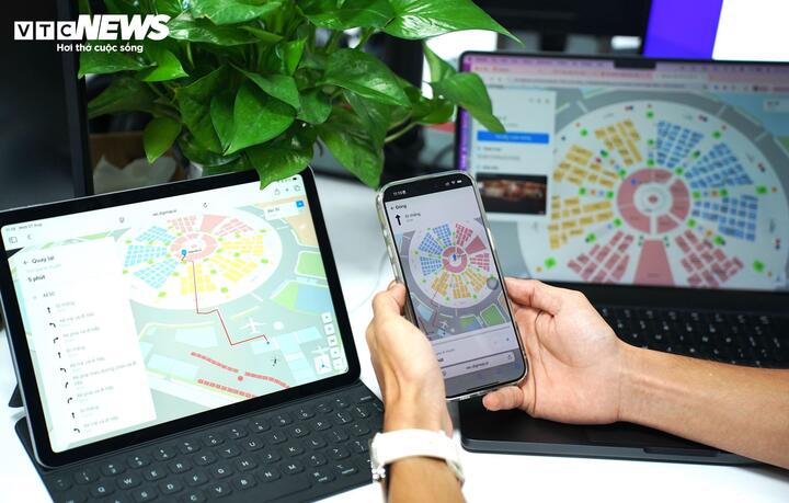 Nền tảng bản đồ số 3D Digimap có thể sử dụng trên các thiết bị máy tính, máy tính bảng, điện thoại khi tra cứu thông tin, tìm đường đi. (Ảnh: Kỳ Anh)