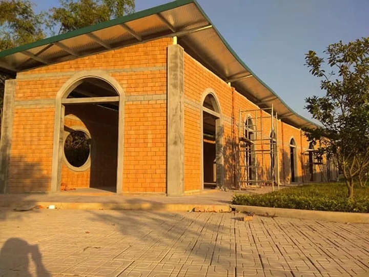 Ưu điểm của gạch không vữa là thời gian thi công nhanh. (Ảnh: Nhadepktv)