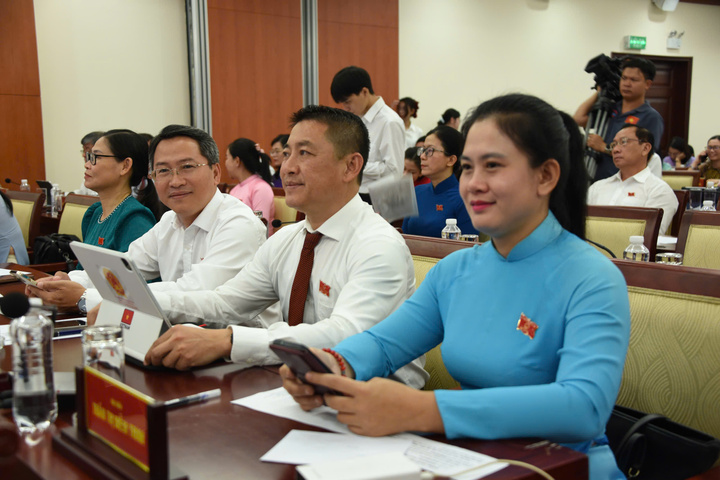 Các đại biểu dự kỳ họp thứ 3 (kỳ họp chuyên đề) HĐND TP.HCM khóa X, nhiệm kỳ 2021-2026. (Ảnh: Kim Sáng)