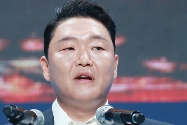 Psy không ít lần vướng ồn ào về đời tư.