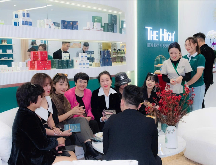 Sản phẩm của The High tiếp cận đa dạng các đối tượng khách hàng.