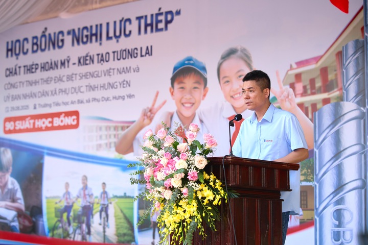 Mr. Lam Kien An - Representative of Shengli Vietnam Special Steel Co., Ltd. - shared the meaningful journey of the program.