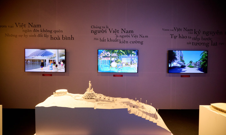 Gian hàng mô phỏng chuyến bay của Sun Group ở Triển lãm A80 hút khách tham quan - 9