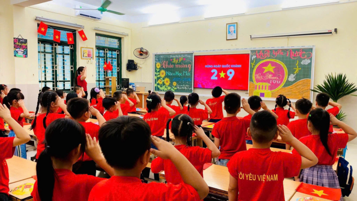 Các trường học trên địa bàn xã Đan Phượng (Hà Nội) trang trí lớp học, tổ chức các hoạt động chào mừng kỷ niệm 80 năm Cách mạng Tháng Tám thành công và Quốc khánh 2/9. (Ảnh: Xã Đan Phượng)