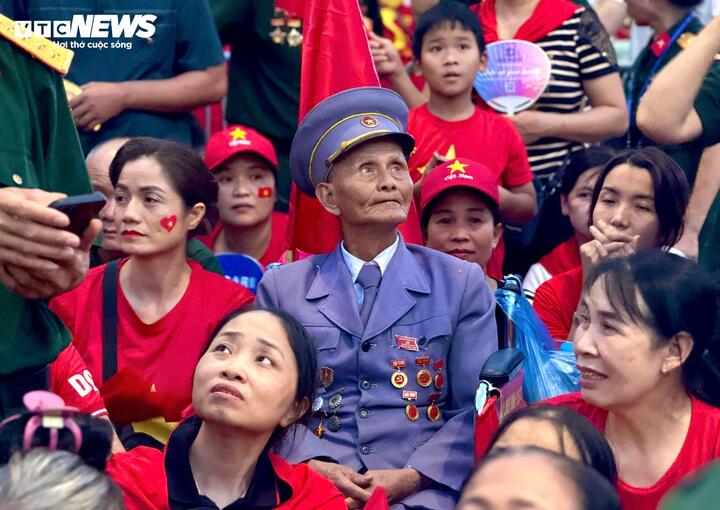 Cựu chiến binh Nguyễn Văn Môn, người từng đi qua hai cuộc kháng chiến chống Pháp, chống Mỹ.