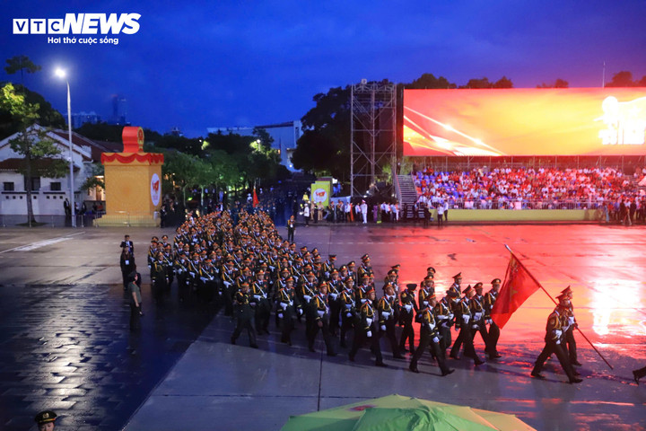 Các khối đã sẵn sàng vào vị trí cho buổi lễ tổng duyệt.