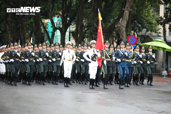 Đoàn Quân đội Trung Quốc.