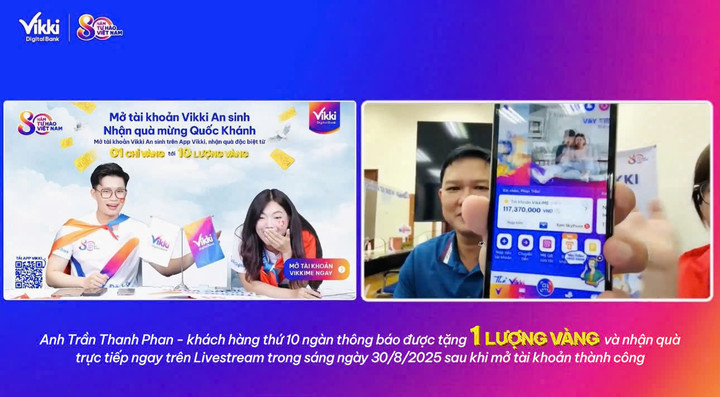 Anh Trần Thanh Phan - khách hàng thứ 10.000 - được thông báo trúng giải và nhận quà trực tiếp ngay trên Livestream trong sáng ngày 30/8/2025 sau khi mở tài khoản thành công.