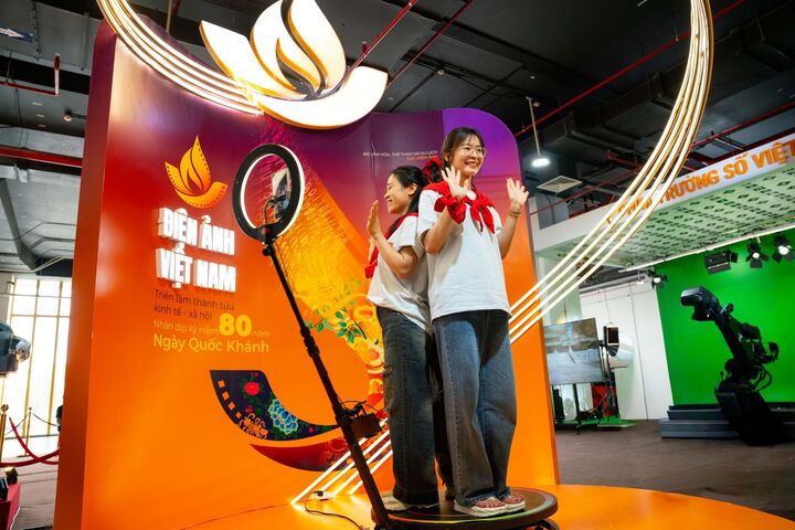 'Chạm đỉnh' cảm xúc với 'đại tiệc trải nghiệm' tại Trung tâm Triển lãm Việt Nam - 3
