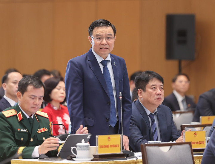 Ông Lê Mạnh Hùng, Chủ tịch HĐTV Petrovietnam, phát biểu tại Hội nghị.