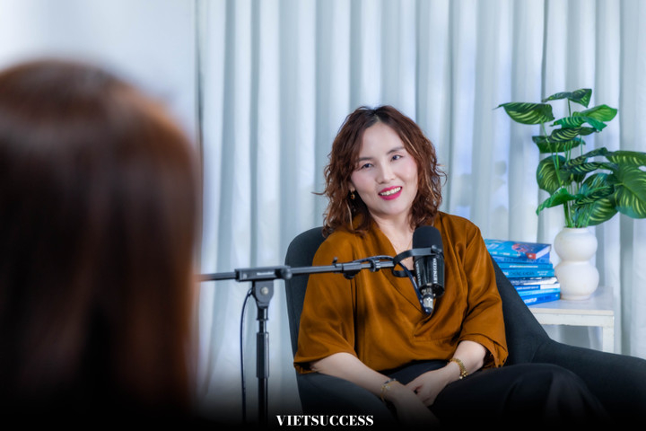 Bà Văn Thị Hồng Hạnh, Giám đốc nhân sự tại Home Credit Việt Nam.