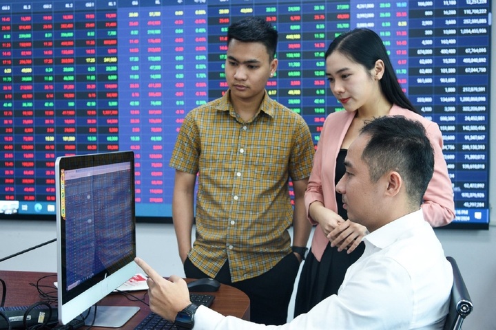 Bỏ đề xuất áp thuế 20% đối với lãi bán chứng khoán.