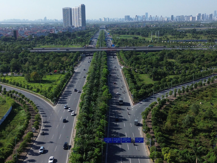 Đại lộ Thăng Long.