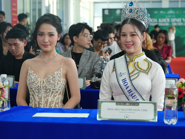 Hoa hậu biển Việt Nam 2024 Nguyễn Hoài Linh tại Lễ Công bố cuộc thi "Hoa khôi Sinh viên Phát thanh - Truyền hình".