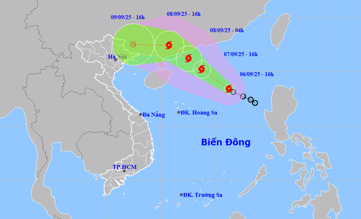 Bản đồ dự báo đường đi, khu vực ảnh hưởng của bão số 7 Tapah. (Nguồn: NCHMF)