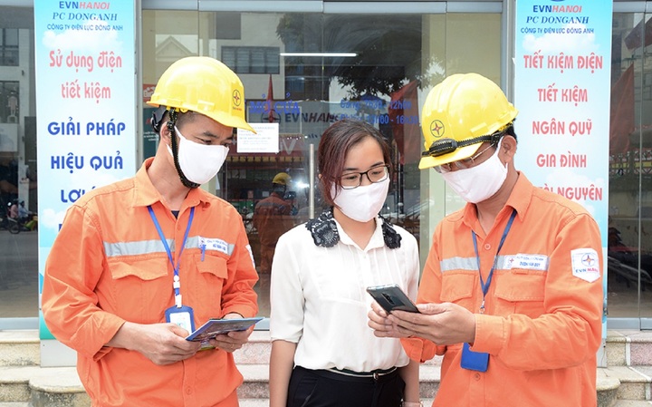 Cục Thống kê cho biết, giá điện sinh hoạt tăng 1,01% do thời tiết nắng nóng làm nhu cầu sử dụng điện tăng kéo theo chỉ số giá tiêu dùng tháng 8 tăng. (Ảnh: EVN).