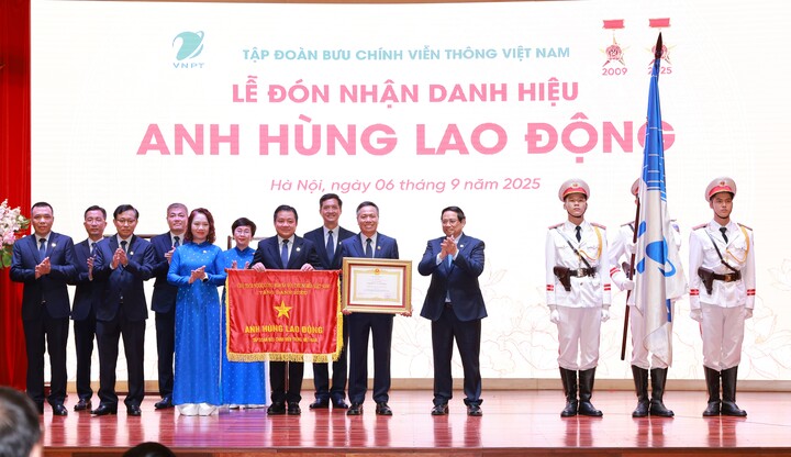 VNPT đón nhận danh hiệu Anh hùng Lao động lần 2