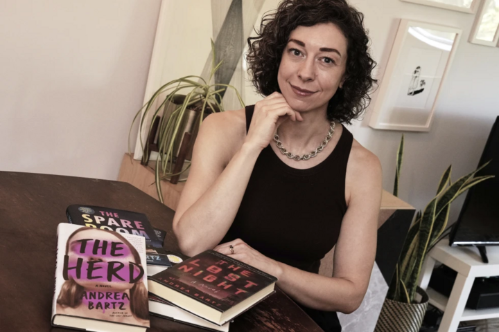 Công nghệ 7/9: Công ty AI đền bù số tiền kỷ lục về bản quyền cho tác giả sách