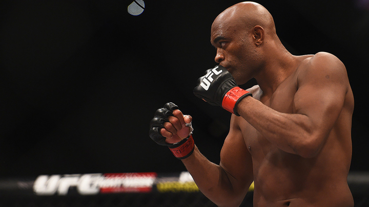 Anderson Silva đã áp dụng Muay Thai ở UFC