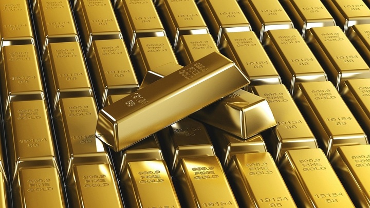 Chuyên gia khuyến cáo khách hàng không nên mua vàng thời điểm này vì giá đang trên đỉnh và có thể đảo chiều. (Ảnh minh họa).