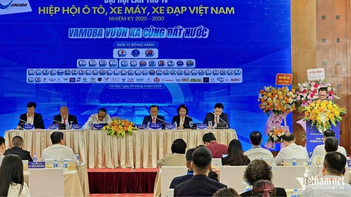 Đại hội lần thứ IV của Hiệp hội VAMOBA tổ chức tại Hà Nội vào chiều 9/9. Ảnh: Hoàng Hiệp