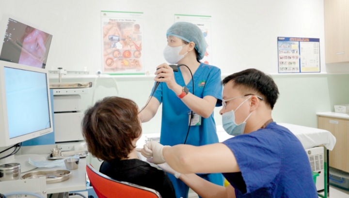 Bệnh nhân tỉnh táo trong quá trình tiêm, không cần lưu viện.