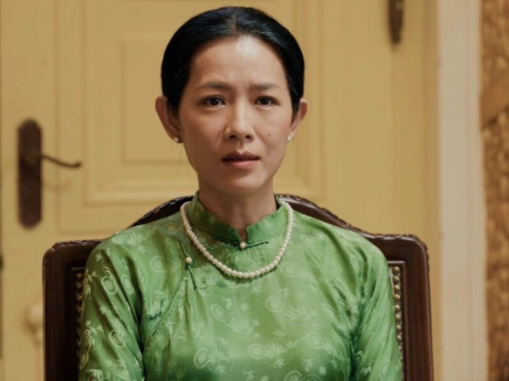 Châu Hà Yến Nhi đóng vai nhà ngoại giao trong "Mưa đỏ".