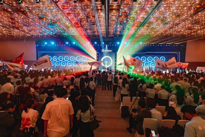 Nghi thức kick off của các đại lý phân phối Blanca City.