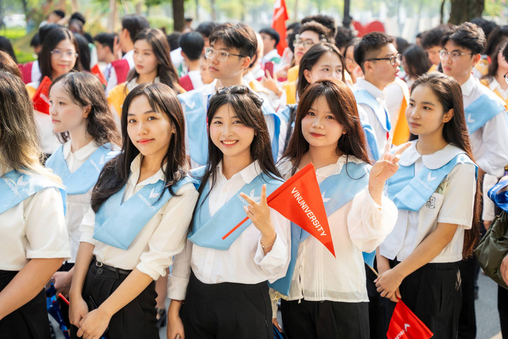 VinUni khai giảng khóa 6, ra mắt tân hiệu trưởng và dàn lãnh đạo tinh hoa - 2