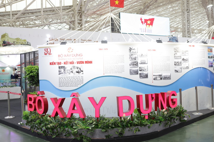 Không gian triển lãm của Bộ Xây dựng.