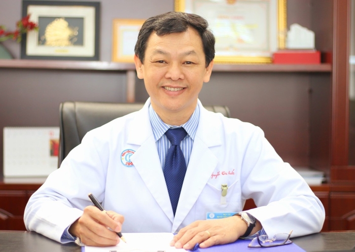 Thứ trưởng Bộ Y tế là ứng viên phó giáo sư năm 2025