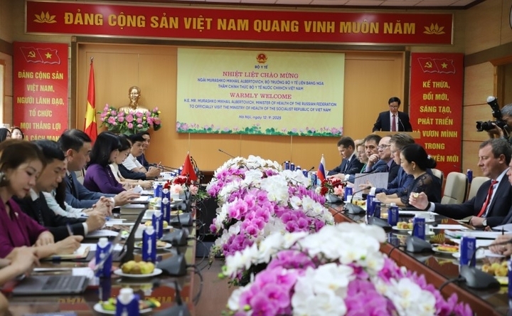 Bộ trưởng Y tế Việt Nam Đào Hồng Lan chủ trì buổi hội đàm song phương với Bộ trưởng Y tế Liên bang Nga Mikhail Murashko.