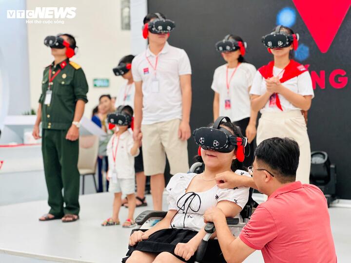 Trải nghiệm VR không thể bỏ lỡ tại Triển lãm 80 năm thành tựu đất nước - 7
