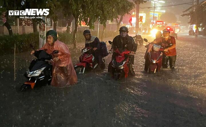 Dự báo từ 16-20/9, mưa gia tăng ở cao nguyên Trung Bộ và Nam Bộ, có nơi mưa to đến rất to. (Ảnh minh hoạ: Lương Ý)