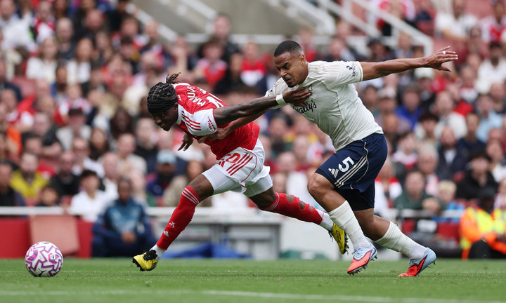 Madueke là điểm sáng trên hàng công của Arsenal. (Ảnh: Reuters)