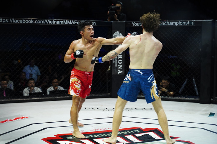 Trương Cao Minh Phát đánh bại nhà vô địch Ireland.