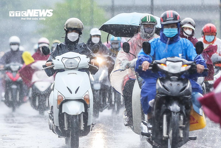 Dự báo trong 10 ngày tới, miền Bắc nhiều ngày xuất hiện mưa dông. (Ảnh minh hoạ: Ngô Nhung)