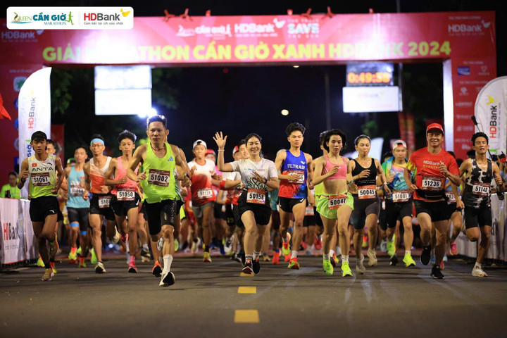 Đường đua xanh là nơi hội tụ quen thuộc của hơn 3.000 runners trong nước và quốc tế nhiều năm qua.