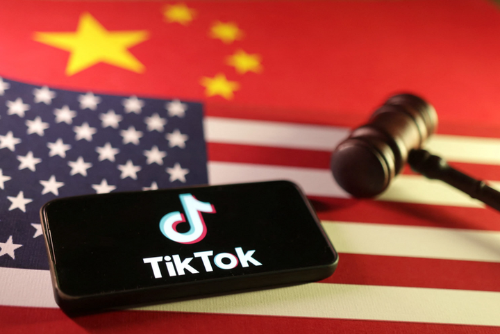 Đây là lần thứ hai trong năm nay Mỹ và Trung Quốc tuyên bố sắp đạt thỏa thuận về TikTok. (Ảnh: CNBC)