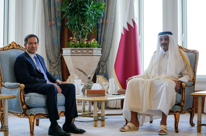 Ngoại trưởng Mỹ Marco Rubio và Quốc vương Qatar Sheikh Tamim bin Hamad al-Thani. (Ảnh: Reuters)