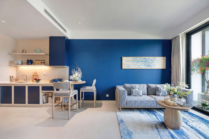 Căn hộ Blanca được bàn giao hoàn thiện nội thất, thiết kế bởi Ong&Ong (Singapore).