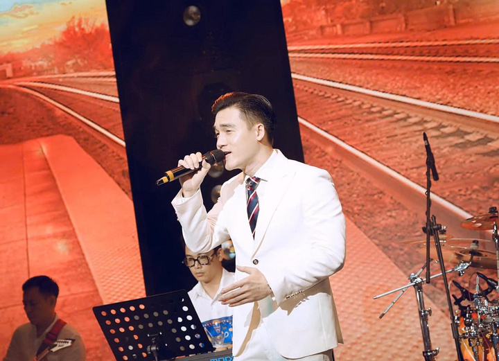 Ca sĩ Trọng Hải.