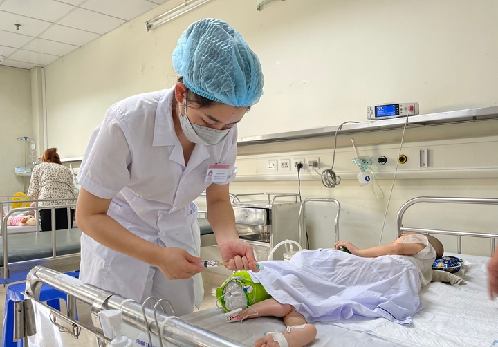 Bác sĩ, dược sĩ xếp lương bậc 2 ngay khi tuyển dụng