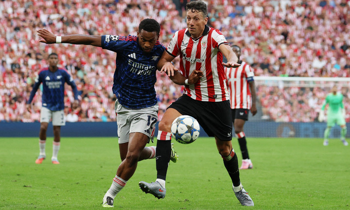 Arsenal nhập cuộc tốt hơn ở hiệp 2. (Ảnh: Reuters)